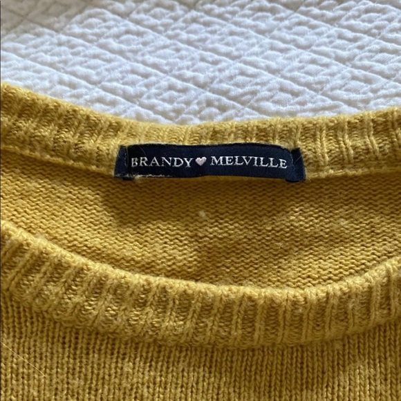 Brandy Melville Yellow Long Sleeve Top - Picture 3 of 3